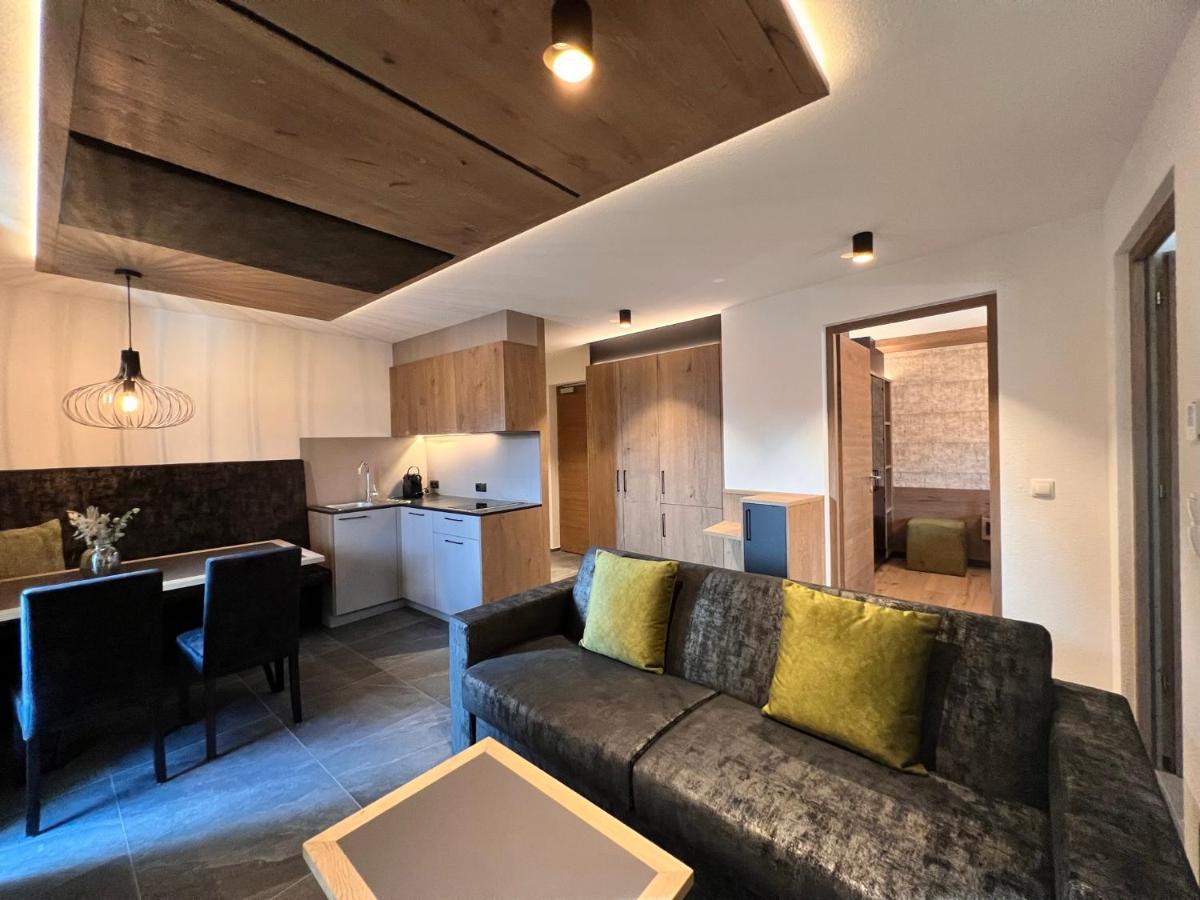 Adlhof Apartments Brunico Ngoại thất bức ảnh