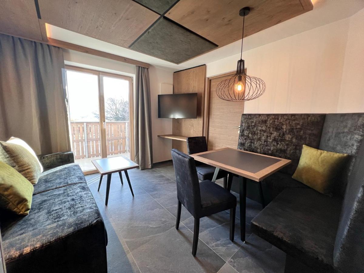 Adlhof Apartments Brunico Ngoại thất bức ảnh