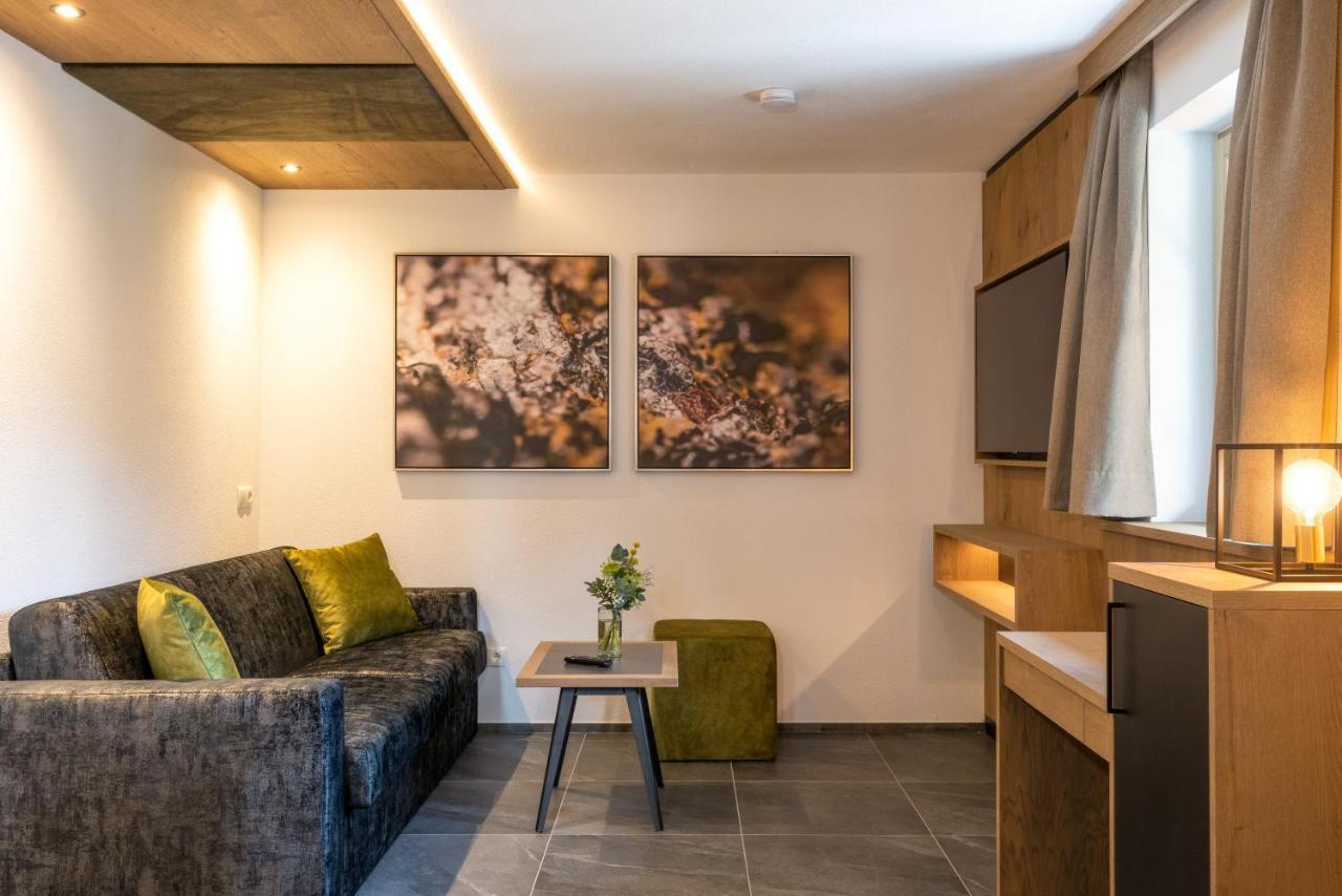 Adlhof Apartments Brunico Ngoại thất bức ảnh